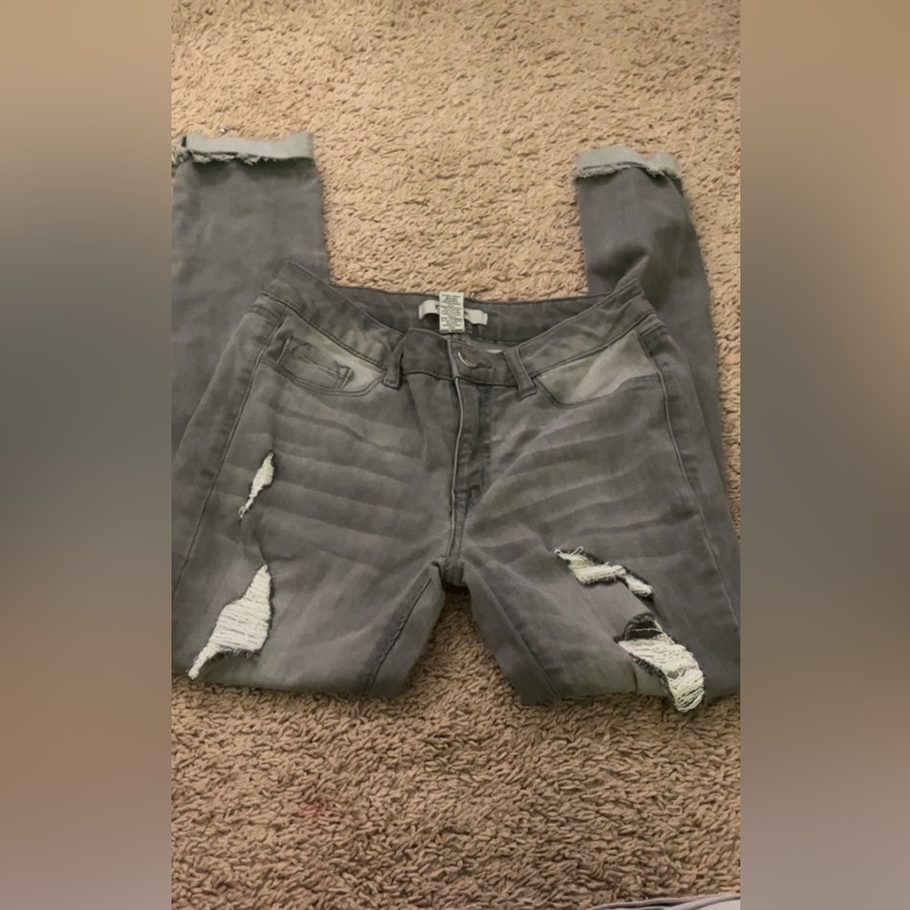 *REFUGE JEANS* - Picture 2 of 3
